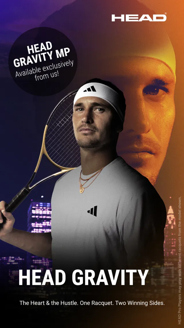 Launch-Beispiel von Tennis-Point: Spieler mit Schläger vor dunklem Hintergrund, Headline im unteren Bildbereich
